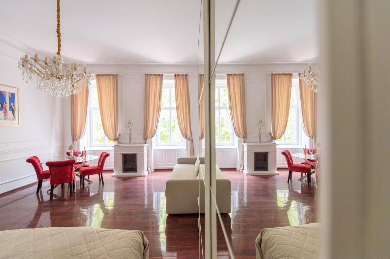 Music Academy Suite Cafe Vian Apartman Kft Budapest Kültér fotó