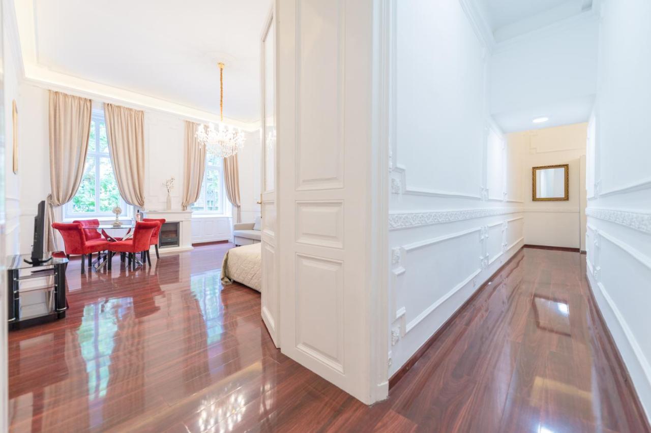 Music Academy Suite Cafe Vian Apartman Kft Budapest Kültér fotó