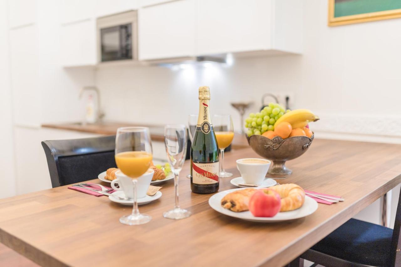 Music Academy Suite Cafe Vian Apartman Kft Budapest Kültér fotó