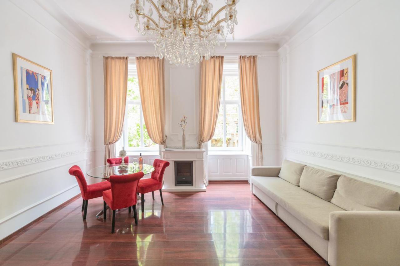Music Academy Suite Cafe Vian Apartman Kft Budapest Kültér fotó